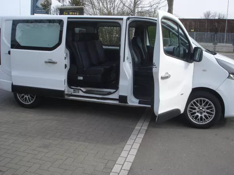 Opel Vivaro DUBBELE CABINE AIRCO1.6 D