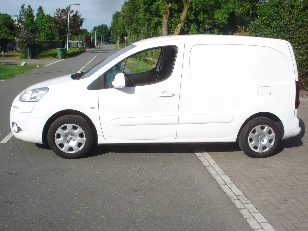 Peugeot Partner 1.6 HDI 3 ZITTER AIRCO - NAVI